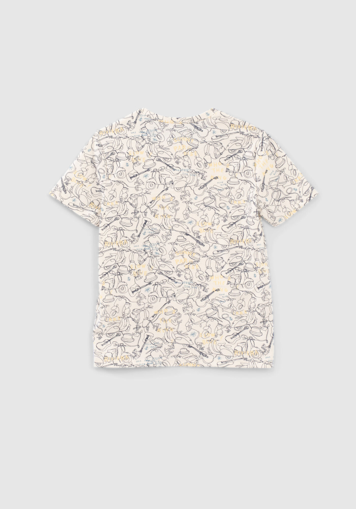 detail Chlapecké tričko z organické bavlny s celoplošným potiskem perokreseb IKKS