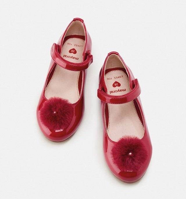 detail Dívčí balerínky s bambulí MAYORAL