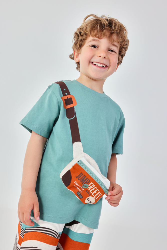 detail Chlapecké tričko s motivem tašky BOBOLI