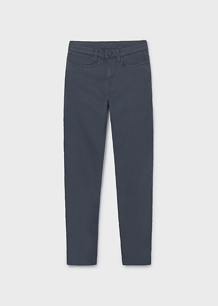 detail Chlapecké úzké kalhoty – tmavě modré MAYORAL