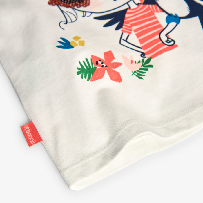 detail Dívčí bílé tričko s motivem dívky a flitry BOBOLI