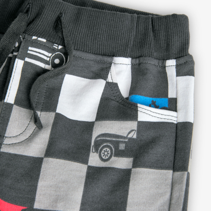 detail Chlapecké pletené kraťasy s kostkovaným potiskem a detaily auta BOBOLI