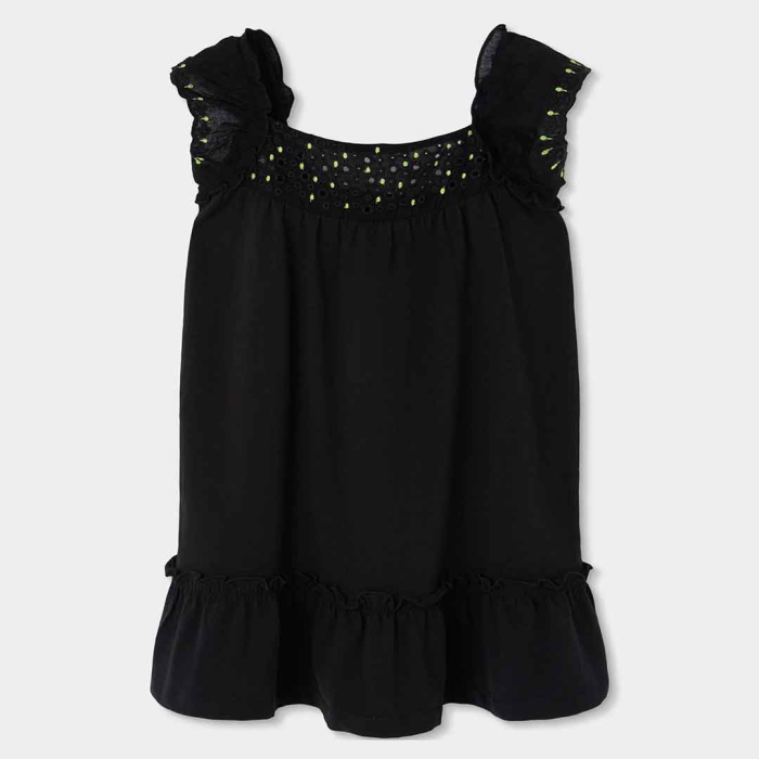 detail Dívčí černé šaty s volány a výšivkou BOBOLI