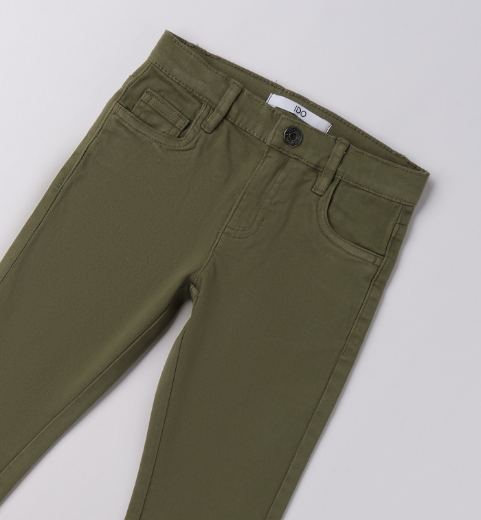 detail Chlapecké olivové kalhoty na každý den IDO