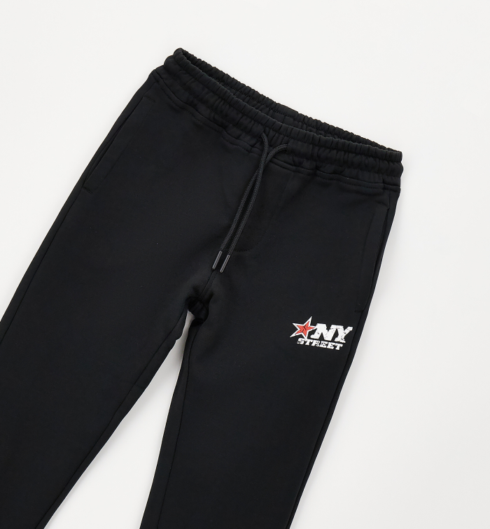 detail Chlapecké tepláky s potiskem IDO