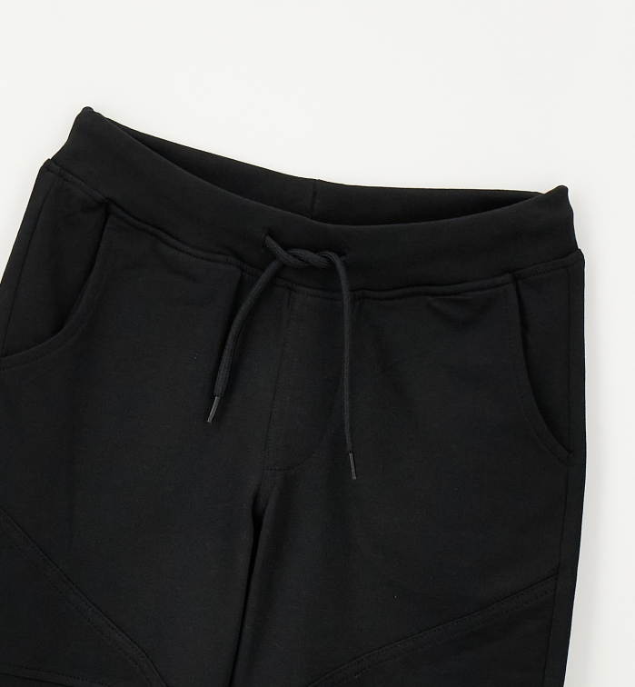 detail Chlapecké sportovní kraťasy černé IDO