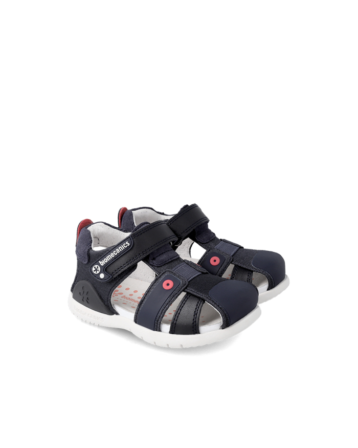 detail Dětské chlapecké kožené sandály BIOMECANICS