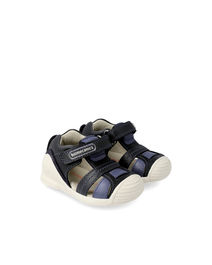 detail Dětské chlapecké sandály první kroky BIOMECANICS
