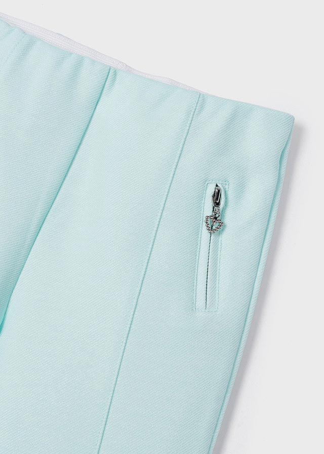 detail Dívčí kalhoty s ozdobnými kapsami MAYORAL