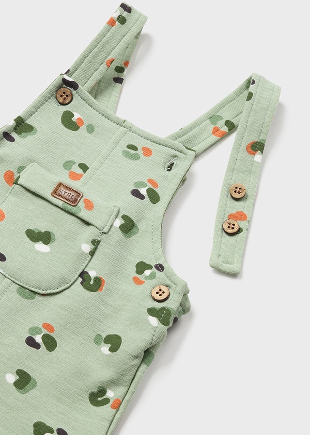 detail Chlapecký overal s kloboukem pro novorozence MAYORAL