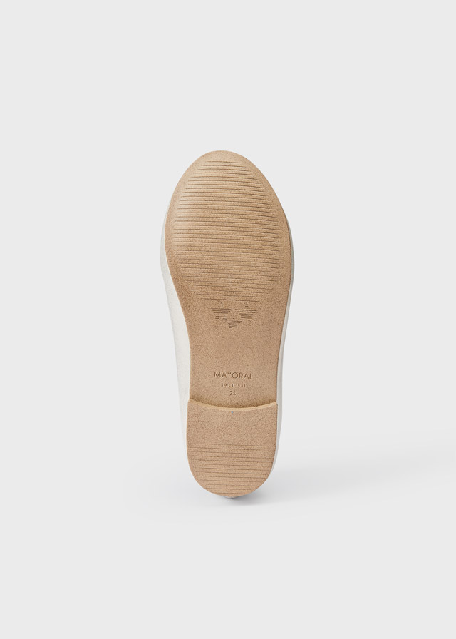 detail Dívčí balerínky s štrasovou mašličkou MAYORAL