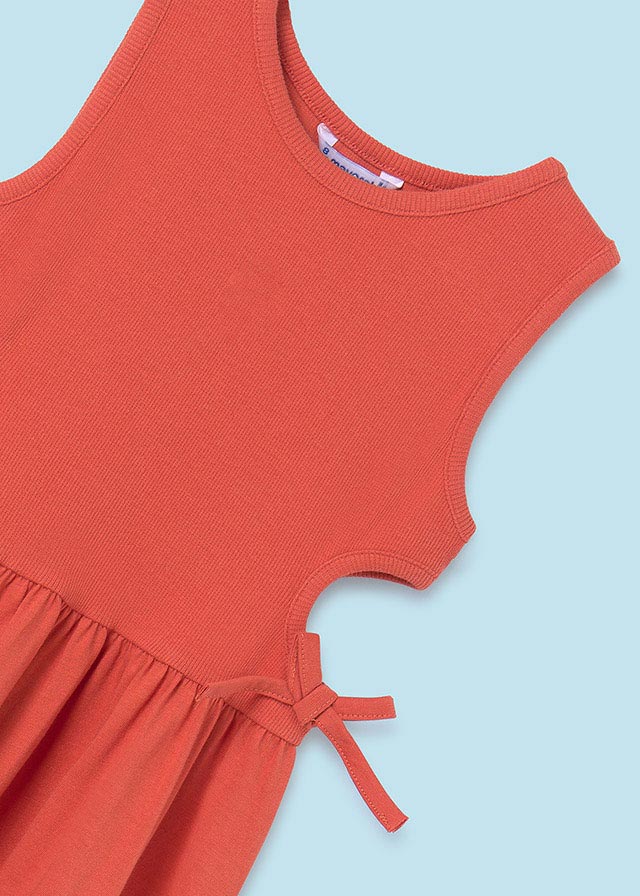 detail Dívčí šaty z žebrovaného úpletu MAYORAL