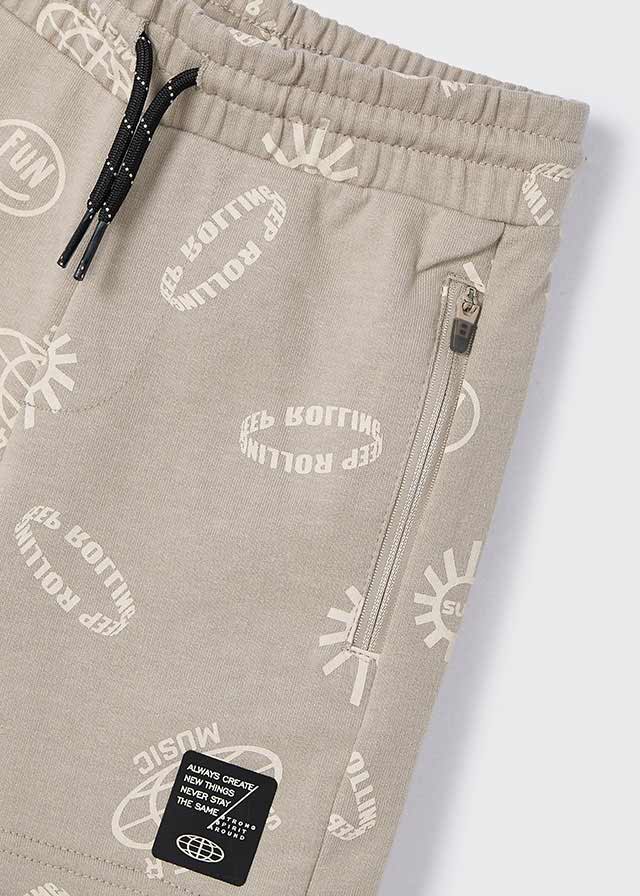 detail Chlapecké kraťasy MAYORAL