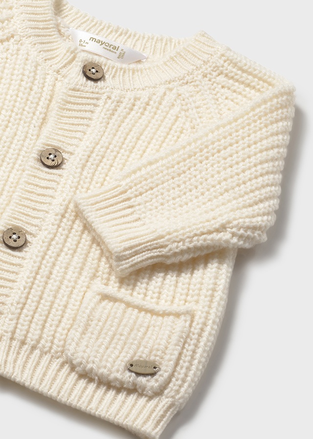 detail Unisex pletený svetr pro miminko s kapsami MAYORAL