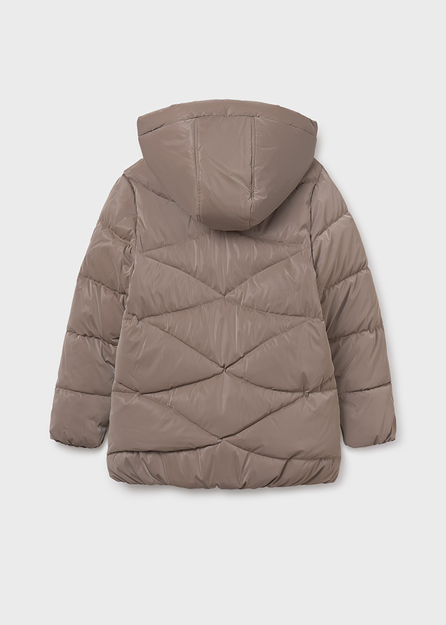 detail Dívčí hnědá prošívaná bunda s kapucí na zimu MAYORAL