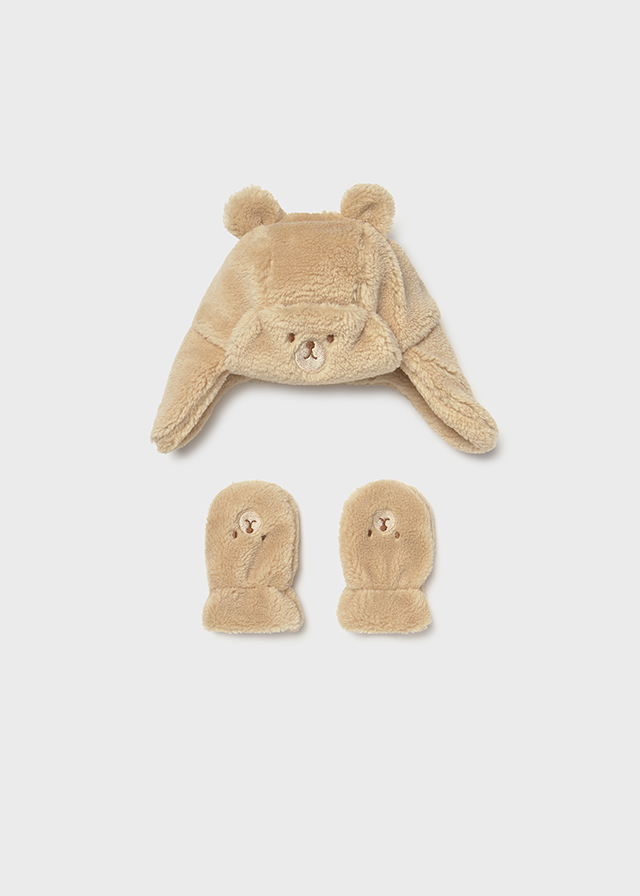 detail Chlapecká sada čepice a rukavic v béžové barvě MAYORAL