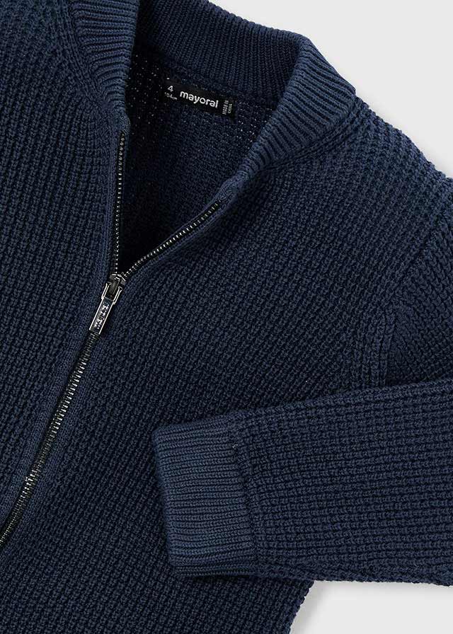 detail Chlapecký svetr ideální na podzimní a zimní vrstvení MAYORAL