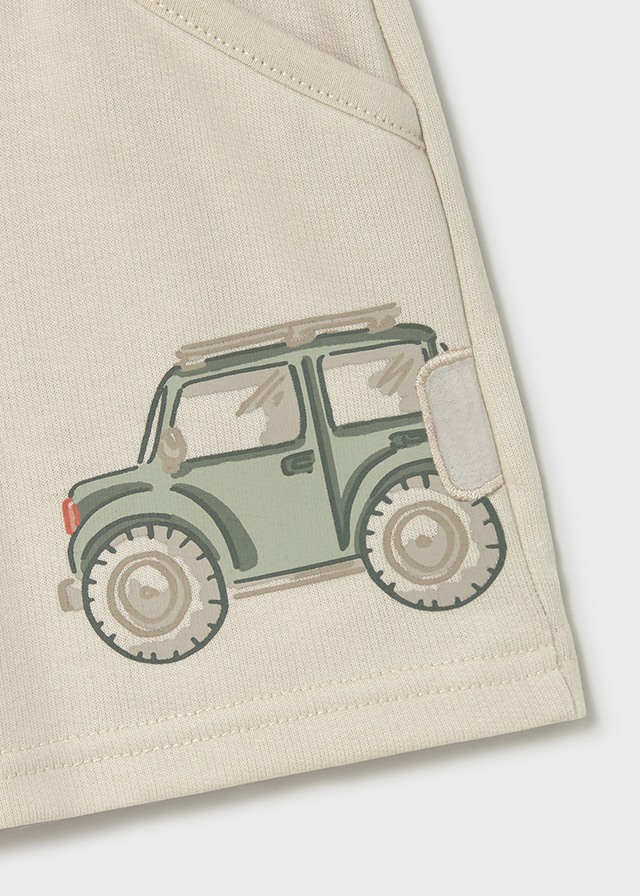 detail Chlapecké kraťasy s autem MAYORAL