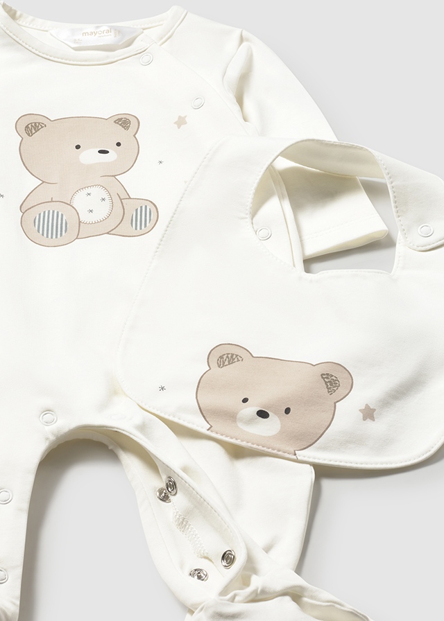 detail Kojenecký unisex overal s medvídkem MAYORAL