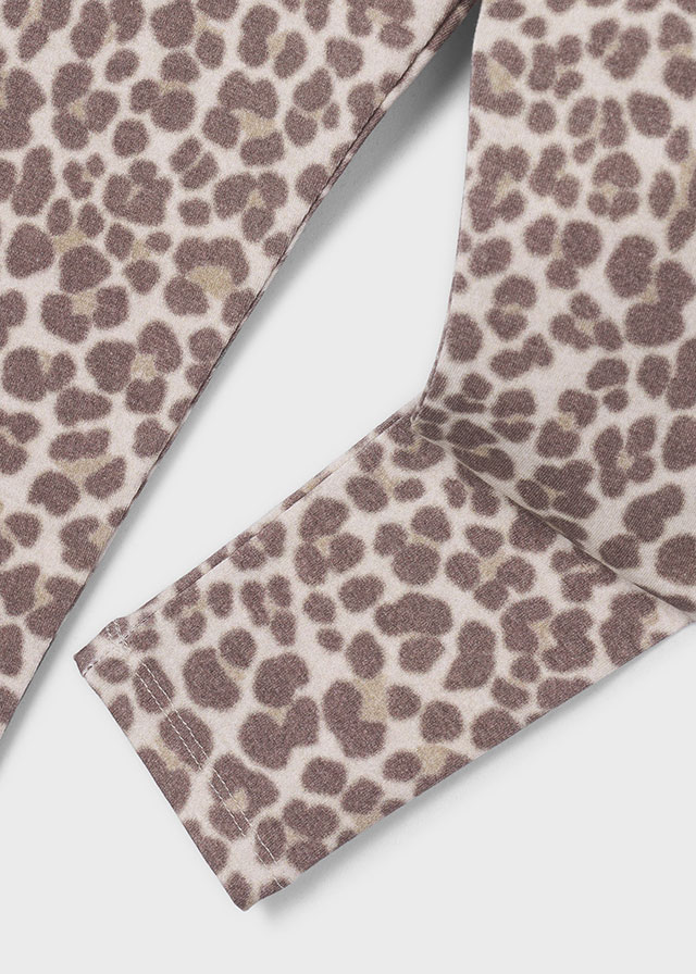 detail Dívčí béžové legíny s celoplošným leopardím vzorem MAYORAL