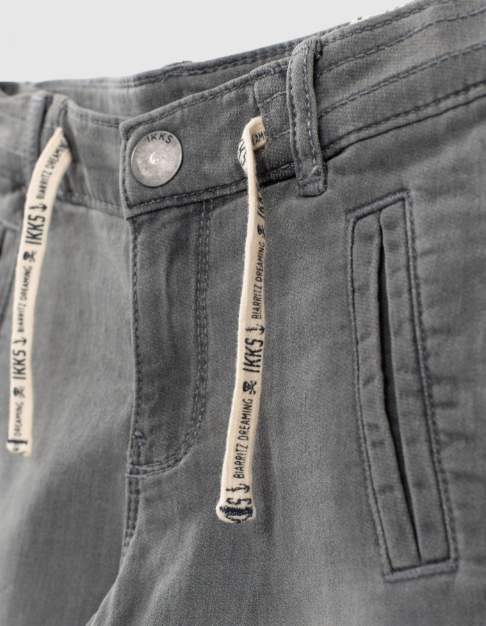 detail Chlapecké bermudy IKKS