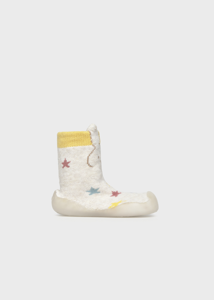detail Unisex kojenecké ponožky s hvězdičkami a žlutým lemem MAYORAL
