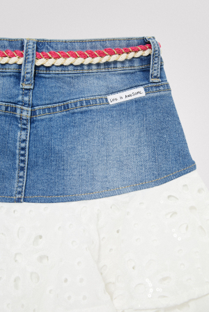 detail Dívčí džínová sukně s volánky se švýcarskou výšivkou DESIGUAL