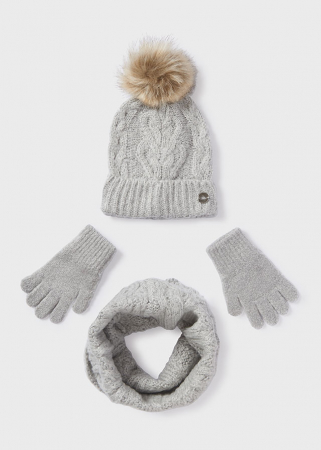 detail Dívčí pletená čepice, šála a rukavice MAYORAL