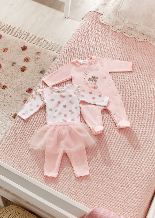detail Dívčí třídílná sada pro novorozence - dupačky, body a legíny se sukní MAYORAL