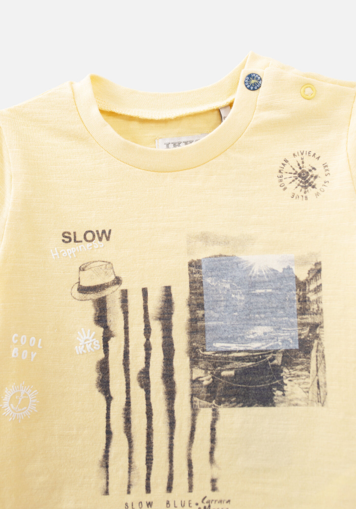 detail Dětské chlapecké žluté tričko s lodičkami z biobavlny IKKS